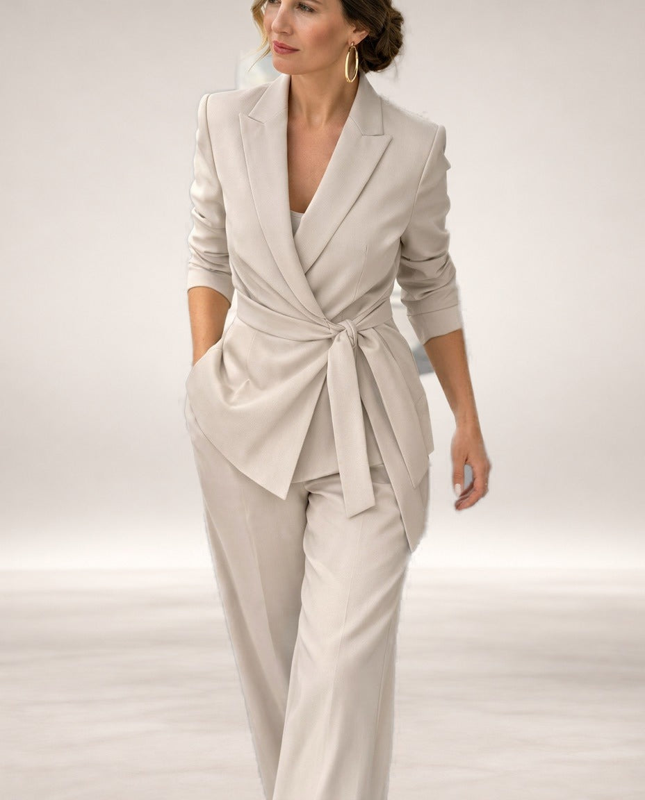 Anastacia Elegant Set