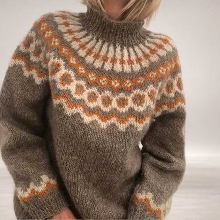 Celly – Cozy Turtleneck Sweater in Brown
