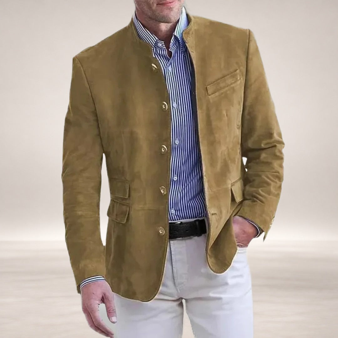 Markus in Khaki
