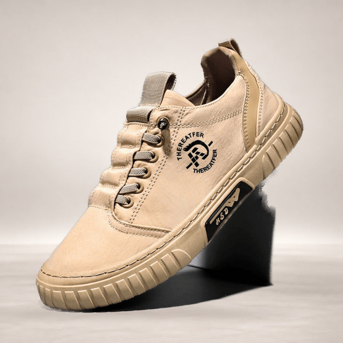 Maximus in Khaki