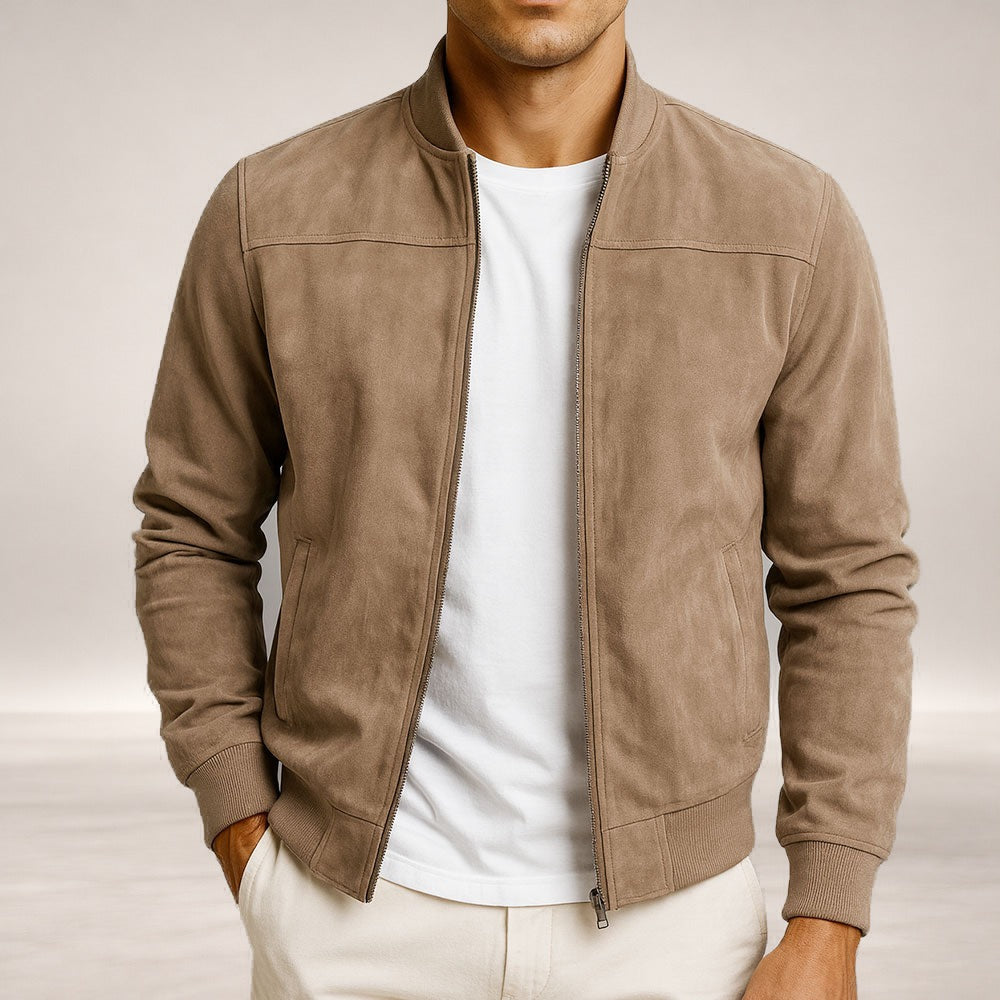 Nico in Brown