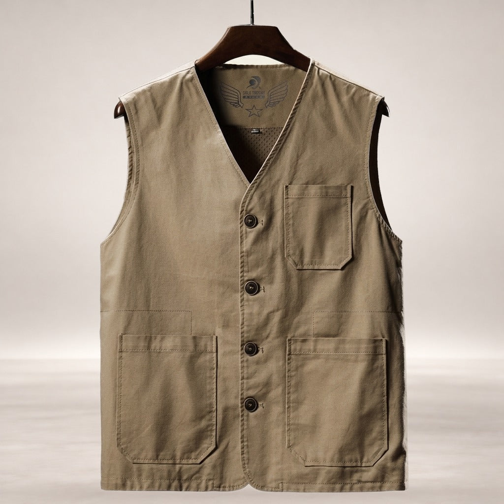 Sullivan in Khaki